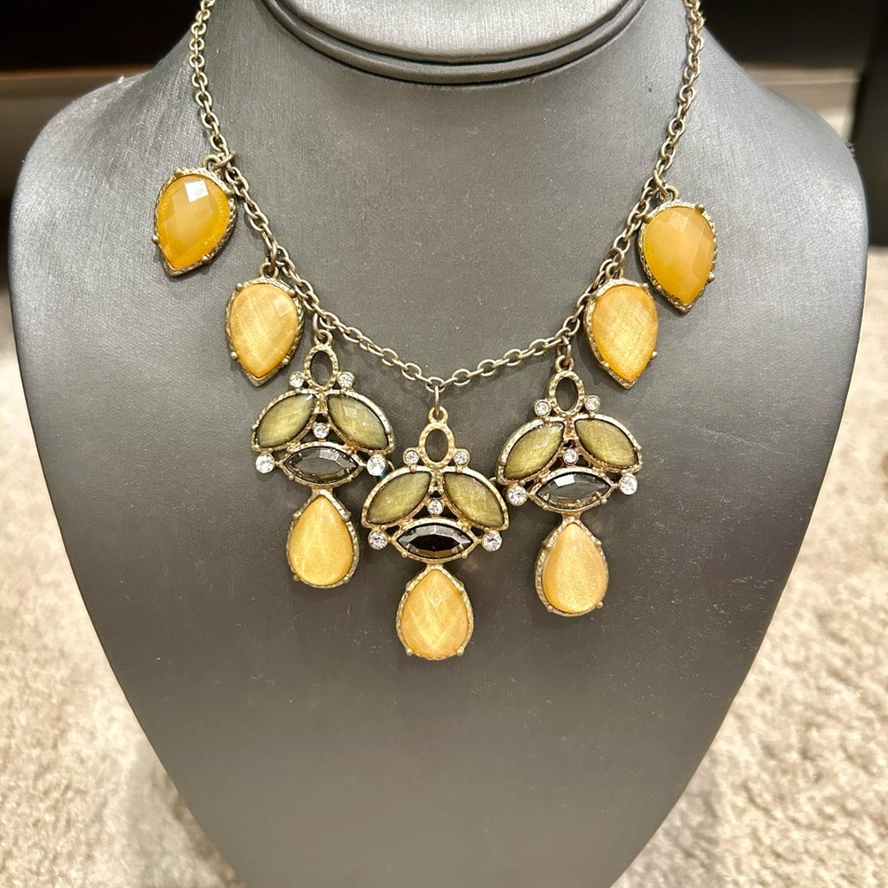 Elegant Yellow, Pale Green and Black faux stones Statement Necklace
